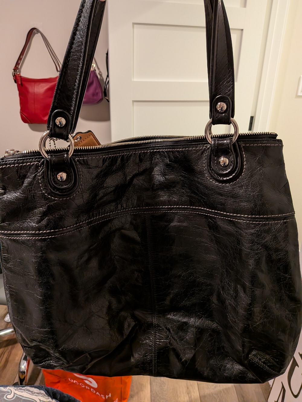 Coach Gallery Black Leather Signature Tote with Zip Pocket - Picture 4 of 8